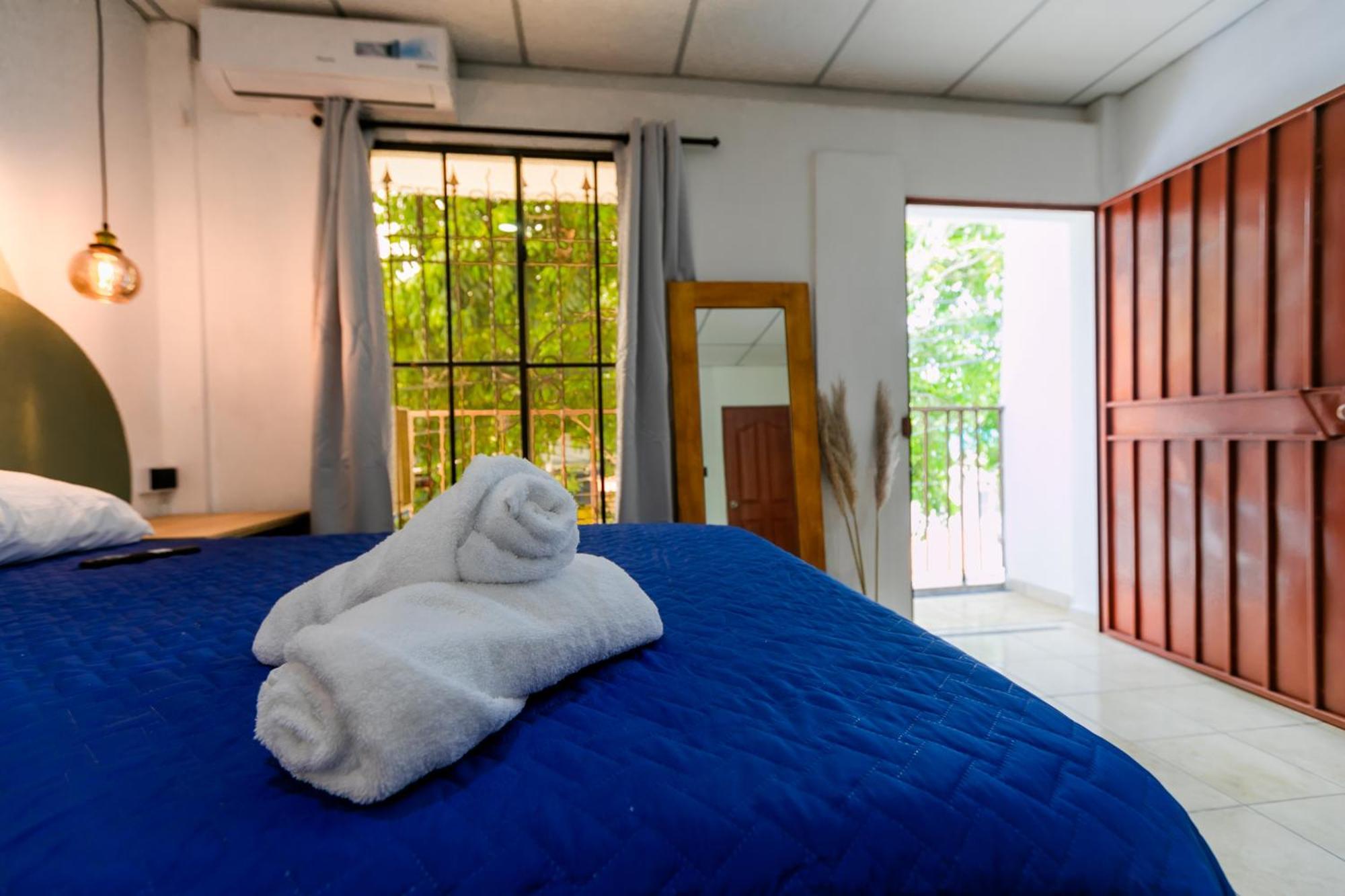 Friendly House Hotel Santa Tecla Exterior photo